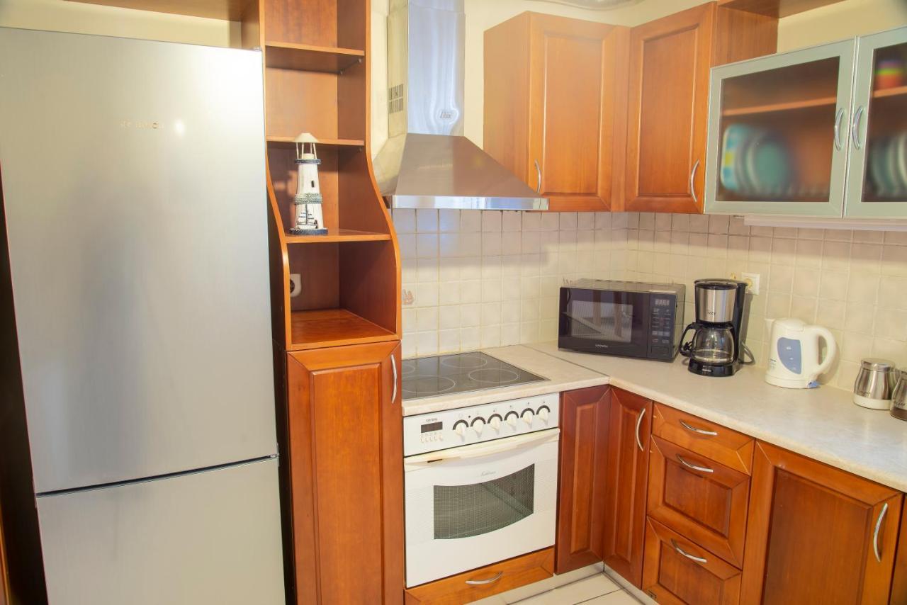 Cozy Near Pristine Sea W/ Free Netflix