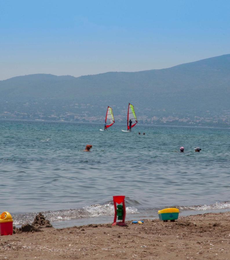 Cozy Near Pristine Sea W/ Free Netflix Holiday home Nea Makri