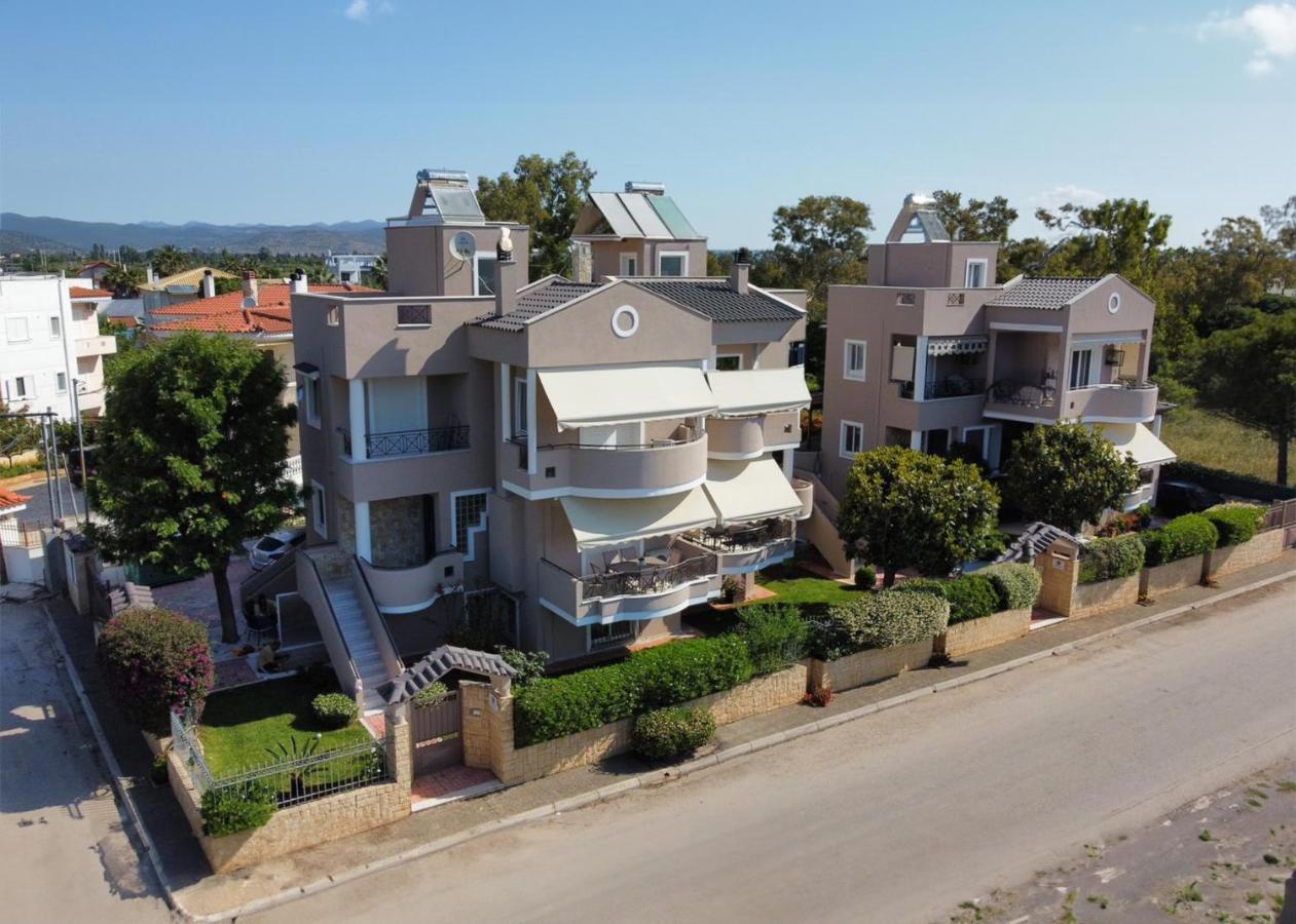 Cozy Near Pristine Sea W/ Free Netflix *